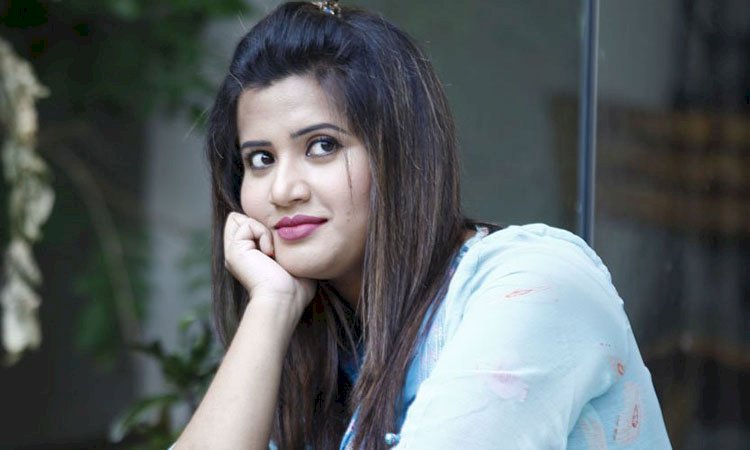 সেপ্টেম্বরে ন্যান্সির তৃতীয় বিয়ে