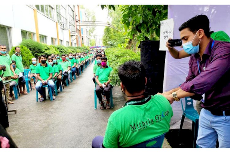 নারায়নগঞ্জে শ্রমিক-কর্মচারীদের করোনার টিকা প্রদান কর্মসূচী শুরু
