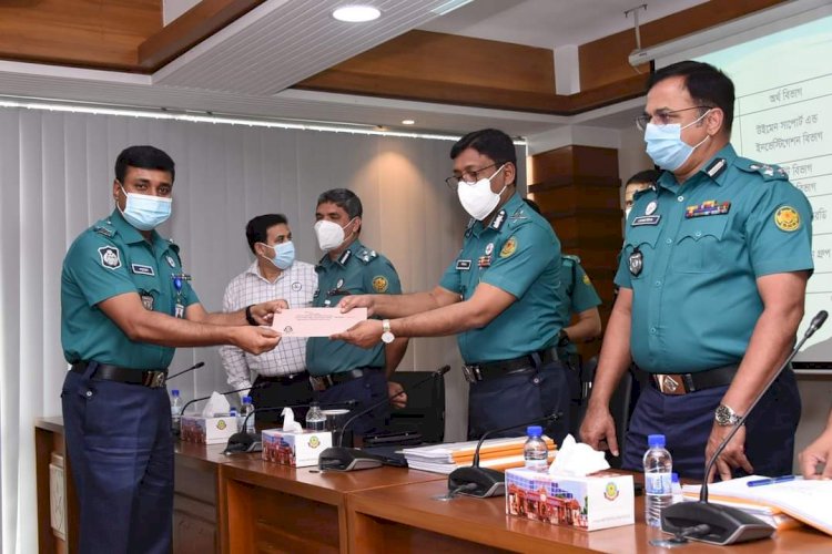 জুন-জুলাইয়ে ডিএমপিতে শ্রেষ্ঠ হলেন যাঁরা