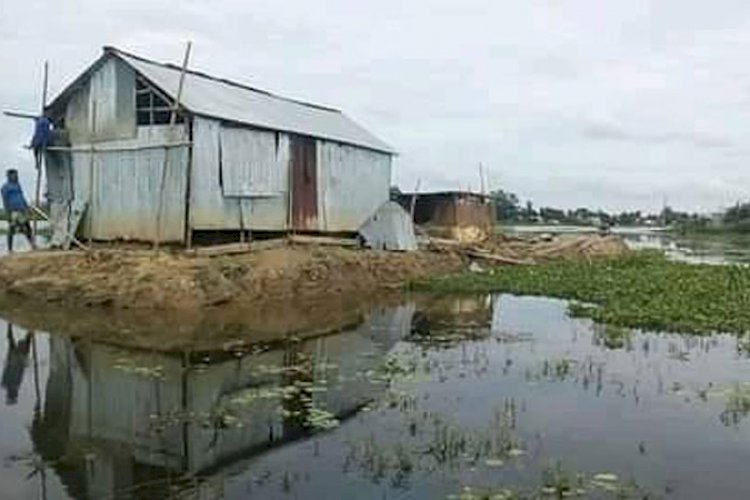 অসহায় পরিবারের জমি দখল করছে হত্যা মামলার আসামি রবি
