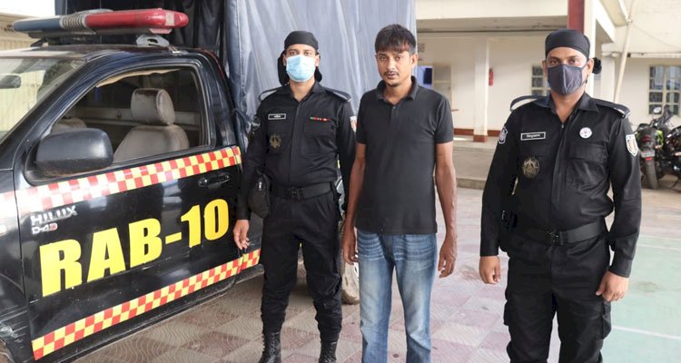 কেরানীগঞ্জে বিদেশী পিস্তল ও মাদকসহ সন্ত্রাসীকে গ্রেফতার করেছে র্যাব