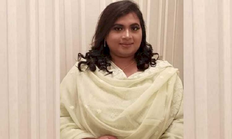 অস্ট্রেলিয়ায় বসে রোজীর ভয়ংকর প্রতারণা