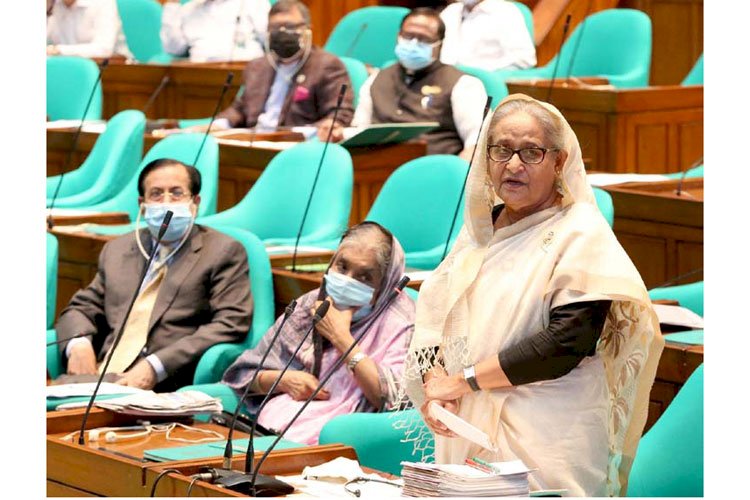 ১৮ বছরের ওপরের সকল নাগরিককে কোভিড-১৯ এর টিকা দেয়ার পরিকল্পনা সরকারের রয়েছে : প্রধানমন্ত্রী