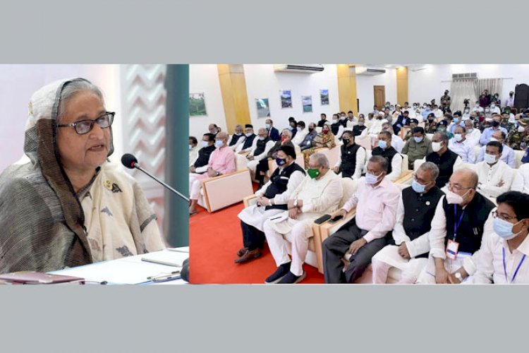 যে কোন দুর্যোগে আওয়ামী লীগ সব সময় জনগণের পাশে থাকবে : প্রধানমন্ত্রী