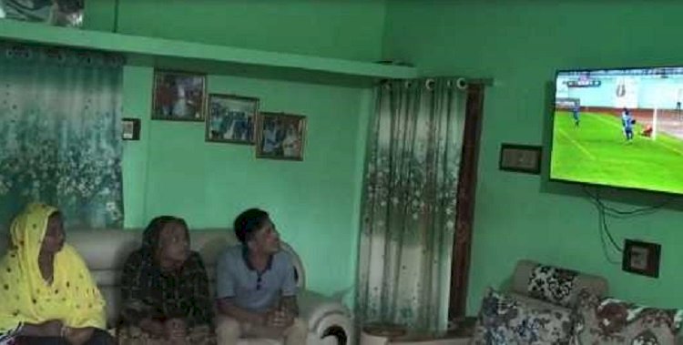 সাফ চ্যাম্পিয়ন: সাবিনা-মাসুরার জেলায় আনন্দের 'বন্যা'
