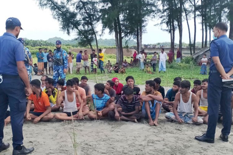 মালয়েশিয়া যাওয়ার পথে ট্রলারডুবি, রোহিঙ্গাসহ ৩৯ জন উদ্ধার