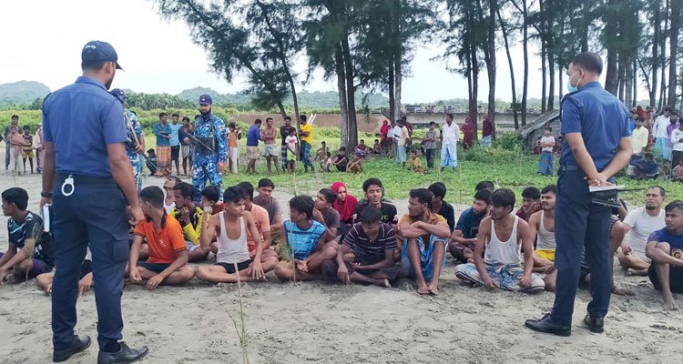 মালয়েশিয়া যাওয়ার পথে ট্রলারডুবি, রোহিঙ্গাসহ ৩৯ জন উদ্ধার