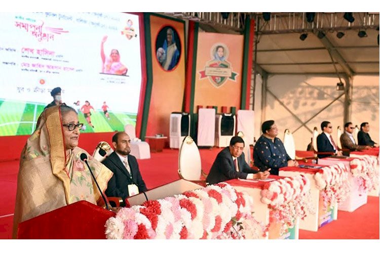 ভবিষ্যতে বিশ্বকাপ ফুটবল খেলতে প্রয়োজনীয় প্রস্তুতি নিন : প্রধানমন্ত্রী