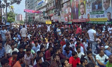 খালেদা জিয়ার মুক্তি ও বিদেশে চিকিৎসার দাবিতে নয়াপল্টনে সমাবেশ করছে বিএনপি