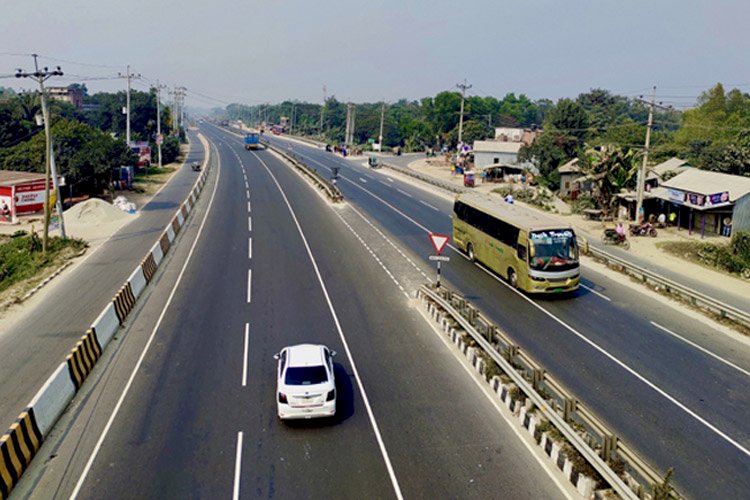 দেশে ২০২৪ সালের ডিসেম্বরের মধ্যে দুটি ‘স্মার্ট হাইওয়ে’ চালু হবে
