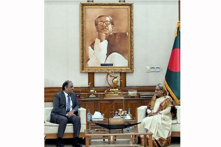 বাংলাদেশ ও পাকিস্তানের মধ্যে বিভিন্ন খাতে কাজ করার সুযোগ রয়েছে : প্রধানমন্ত্রী