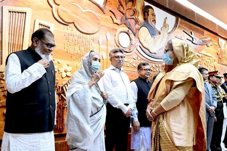 নিউইয়র্কের উদ্দেশে ঢাকা ছেড়েছেন প্রধানমন্ত্রী
