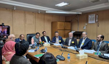 ৬ ব্যাংককে ২২ হাজার ৫০০ কোটি টাকা দেওয়া হয়েছে: গভর্নর