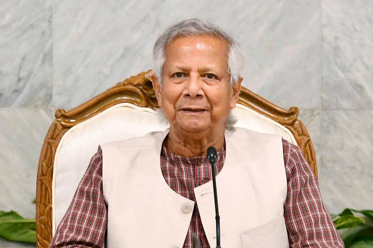 বিচারের সম্মুখীন করতে হাসিনাকে দেশে আনার প্রক্রিয়া চালাবে ঢাকা : দ্য হিন্দুকে ড. ইউনূস