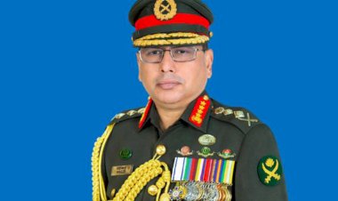 কাতার সফর শেষে দেশে ফিরেছেন সেনাবাহিনী প্রধান
