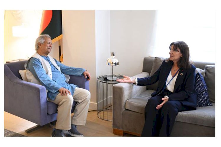 আগামী নির্বাচন হবে গণতন্ত্রের নতুন ভিত্তি : প্যারিসের মেয়রকে অধ্যাপক ইউনূস