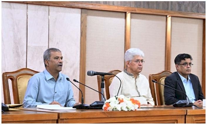 ফেব্রুয়ারিতে সংসদ নির্বাচন অনুষ্ঠানে সরকারের সংকল্প পুনর্ব্যক্ত