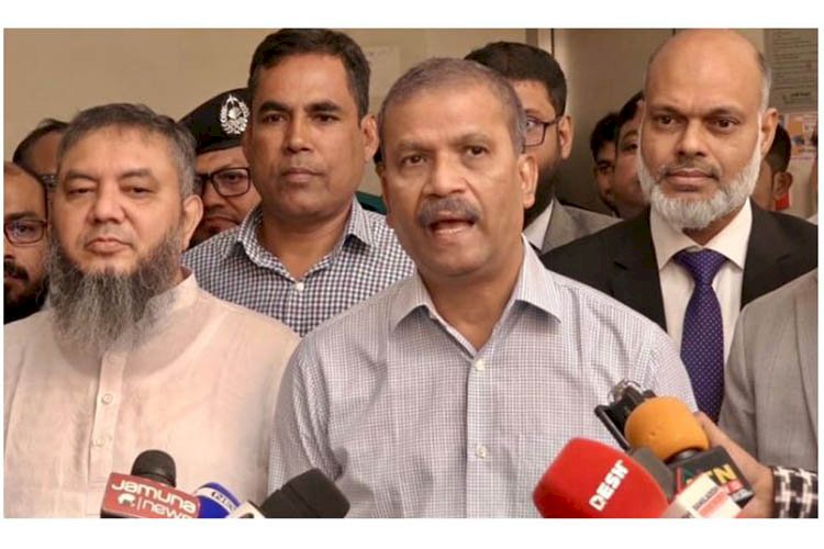 ফেব্রুয়ারির প্রথমার্ধে নির্বাচন আয়োজনে সরকার বদ্ধপরিকর : আইন উপদেষ্টা