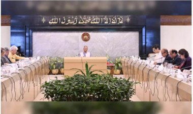 আন্তর্জাতিক শ্রমবাজারে সুনাম বজায় রাখতে সার্টিফিকেশন জালিয়াতি রোধে কাজ করার নির্দেশ প্রধান উপদেষ্টার