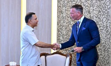 কর্মসংস্থান বাড়াতে বাংলাদেশে ভিসার প্রযুক্তি ডেভেলপমেন্ট সেন্টার স্থাপনের আহ্বান প্রধানমন্ত্রীর