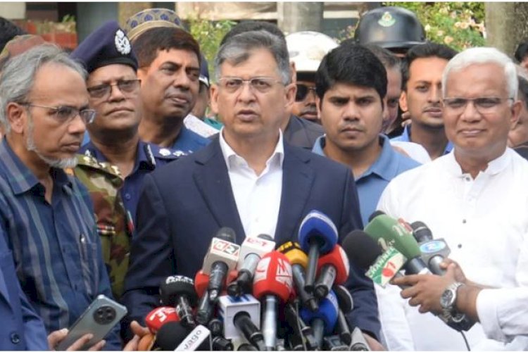 সন্ত্রাসী ও চাঁদাবাজদের ধরতে আইনশৃঙ্খলা বাহিনীকে কঠোর নির্দেশ স্বরাষ্ট্রমন্ত্রীর