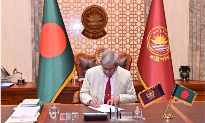 বঙ্গভবনে নবনির্বাচিত রাষ্ট্রপতির কার্যক্রম শুরু